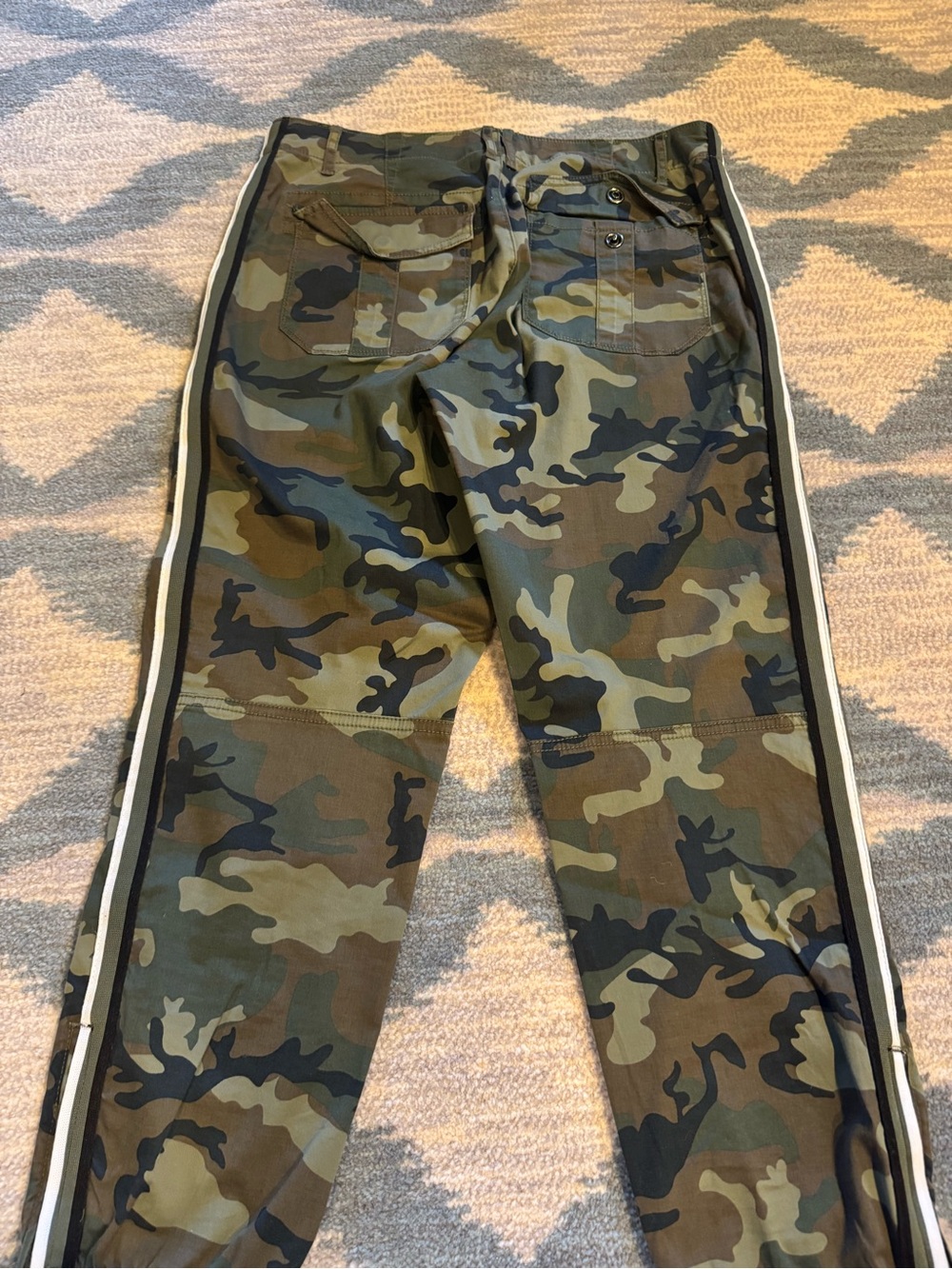 Sanctuary Rebel Camo Cargo Pants Size 27 - Picture 4 of 6